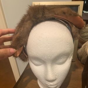 Vintage fur headband hat with veil